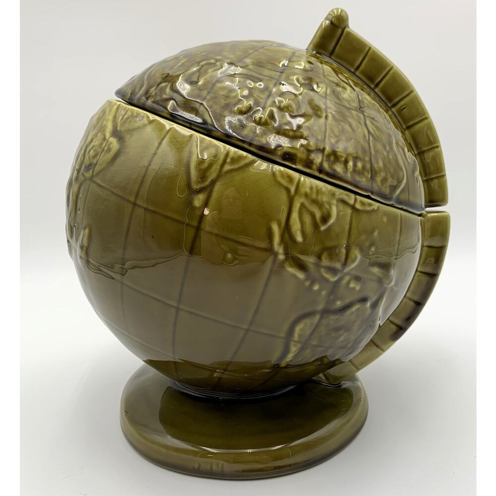 Doranne of California Avocado Green Globe Cookie Jar with Lid Ceramic Vintage